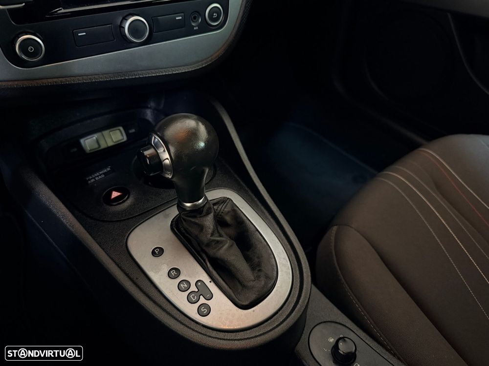 SEAT Leon 1.6 TDI Sport DSG - 6