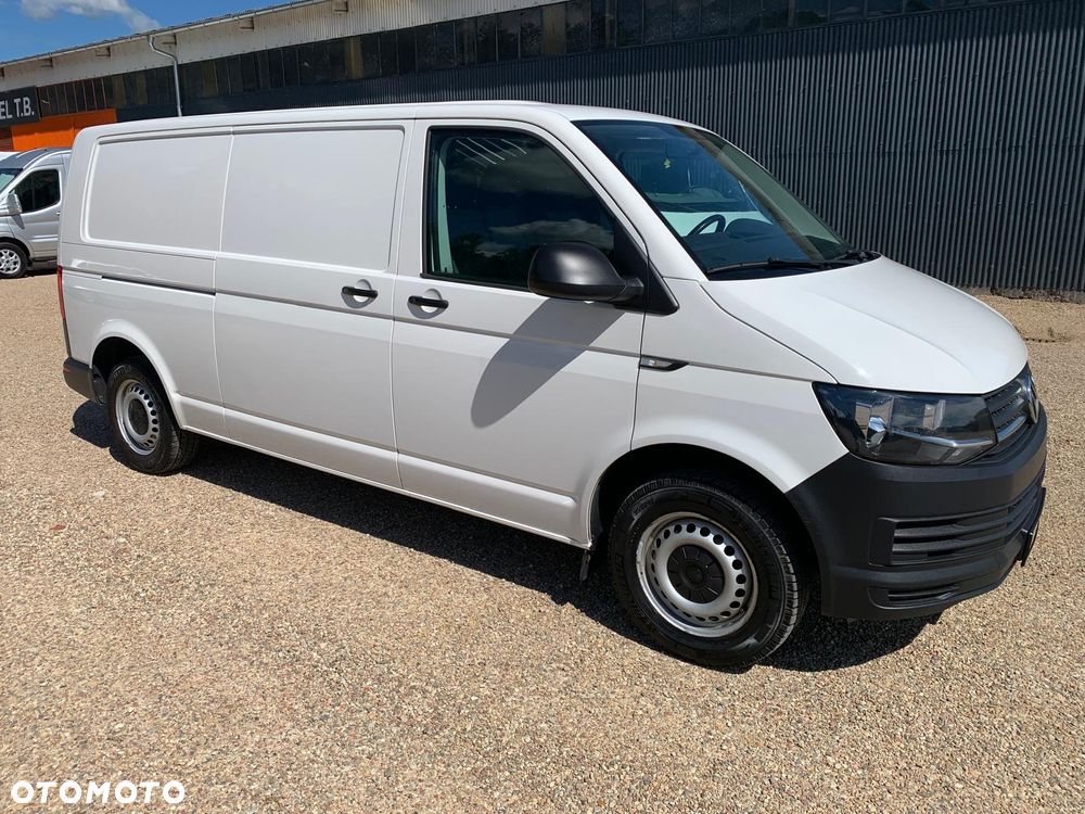 Volkswagen Transporter - 4