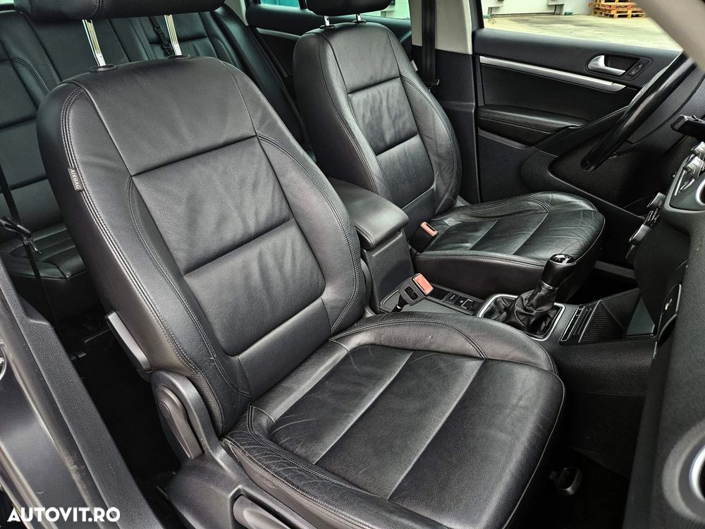 Volkswagen Tiguan 2.0 TDI DPF 4Motion BlueMotion Technology Exclusive - 18