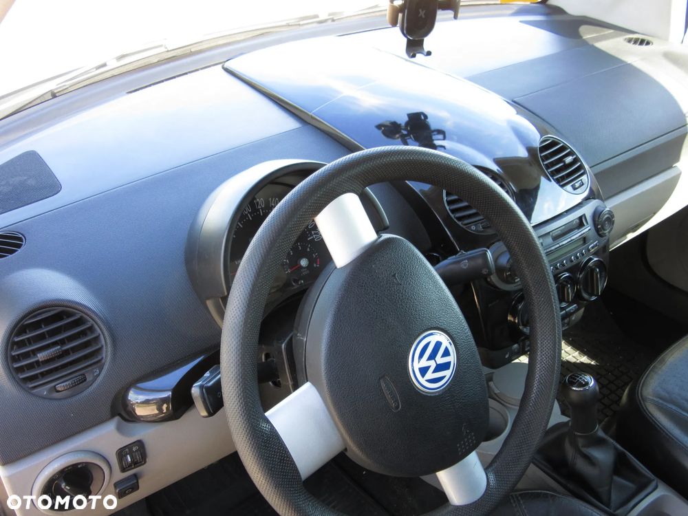 Volkswagen New Beetle 1.4 - 10