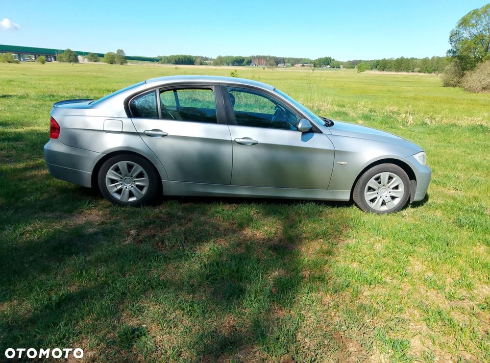 BMW Seria 3 - 12