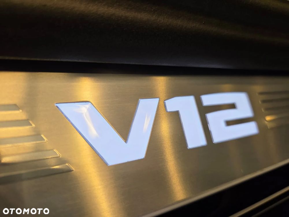 BMW Seria 7 M760Li xDrive - 28