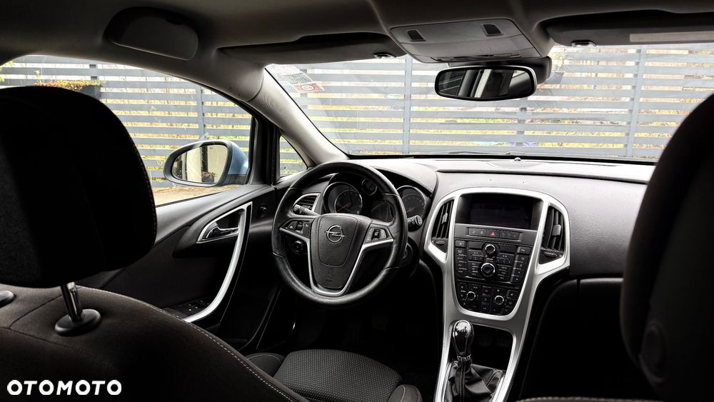 Opel Astra 1.4 Turbo Cosmo - 35