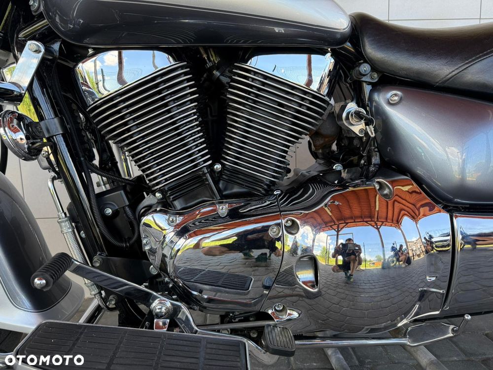 Suzuki Intruder - 15
