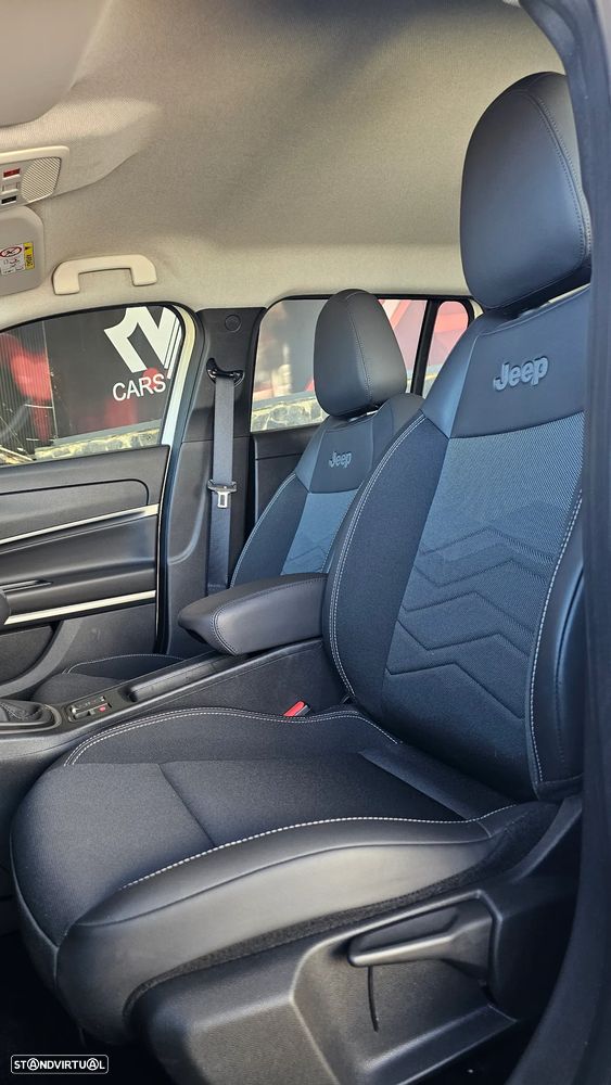 Jeep Avenger 1.2 GSE T3 Turbo-Benzin GDI Altitude - 31