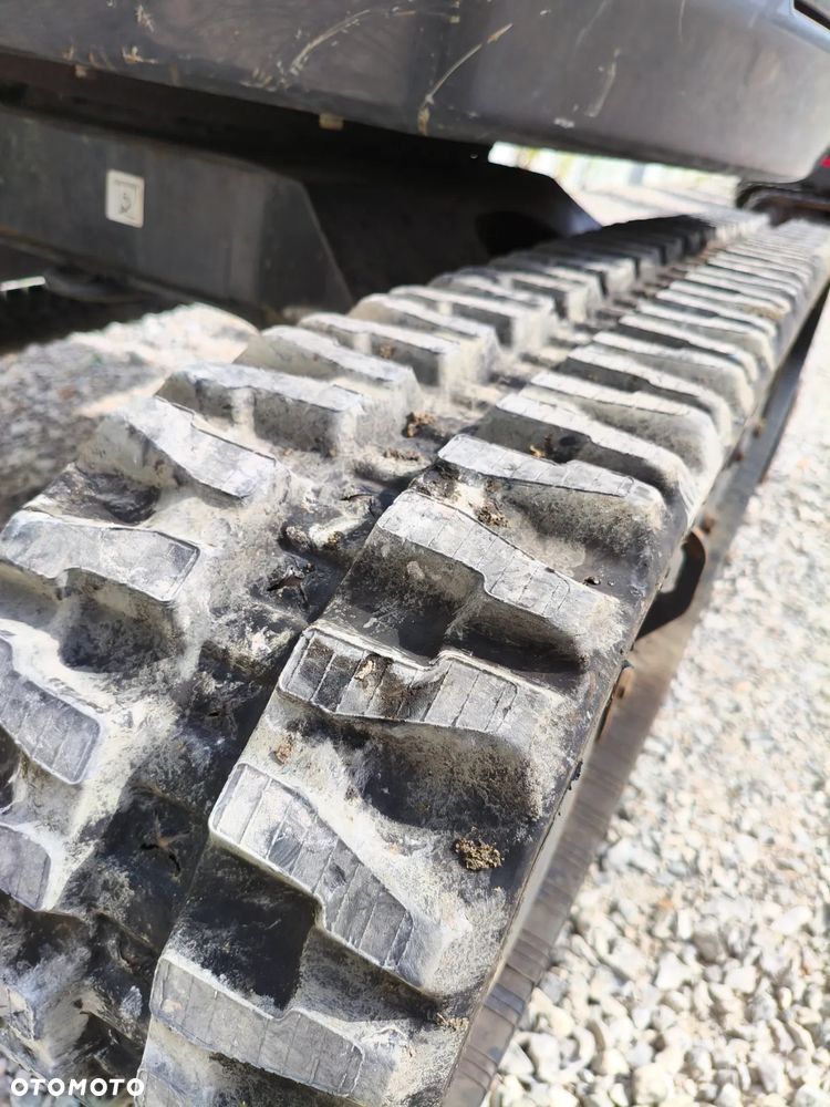 Case CX26C/2700kg - 25