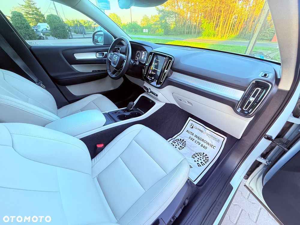 Volvo XC 40 - 30