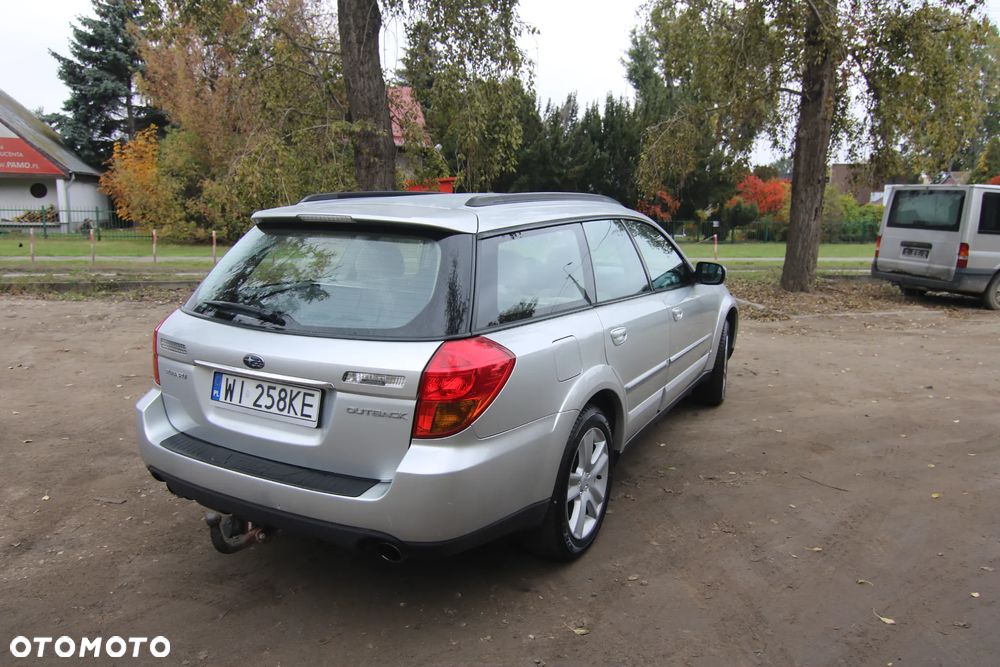 Subaru Outback Legacy 3.0RE NAV/NSE - 4