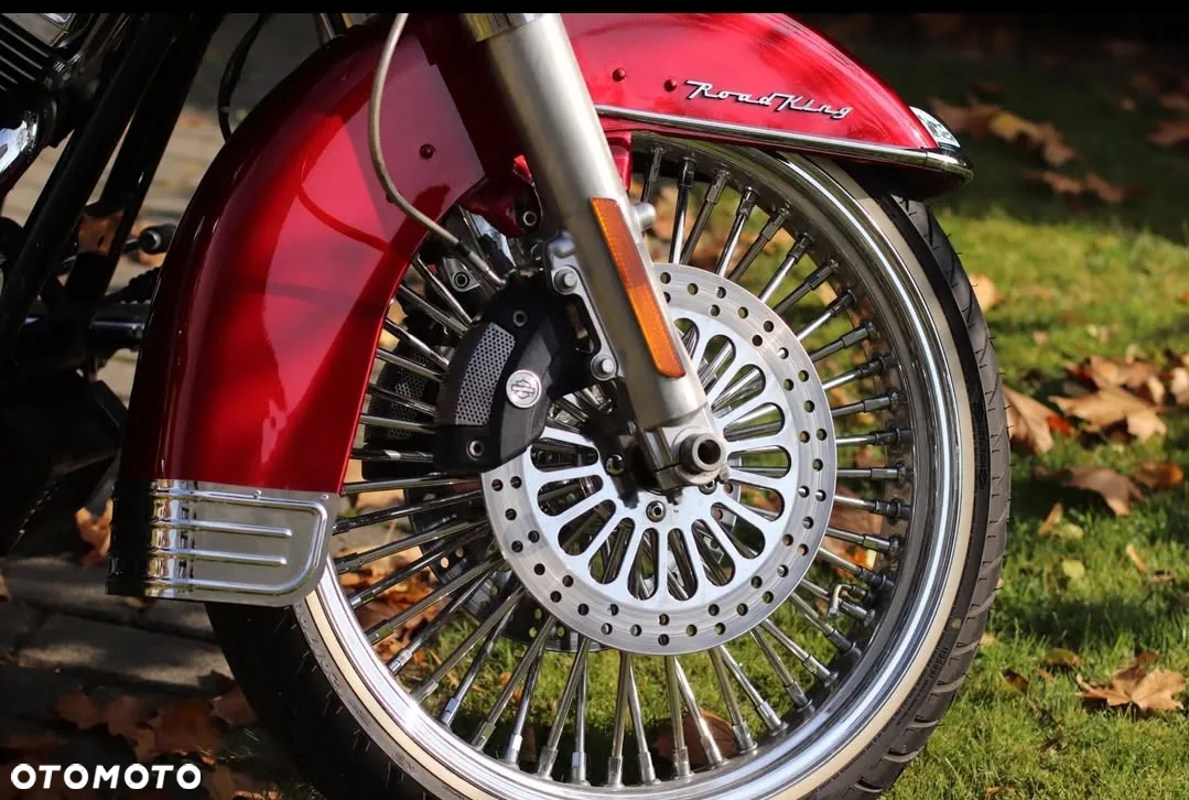 Harley-Davidson Touring Road King - 29
