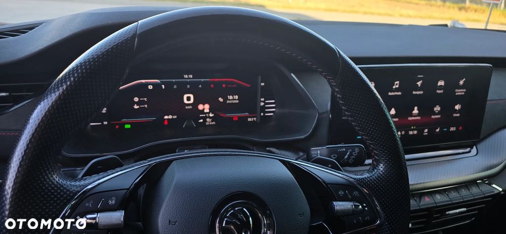 Skoda Octavia 2.0 TDI DSG RS - 10