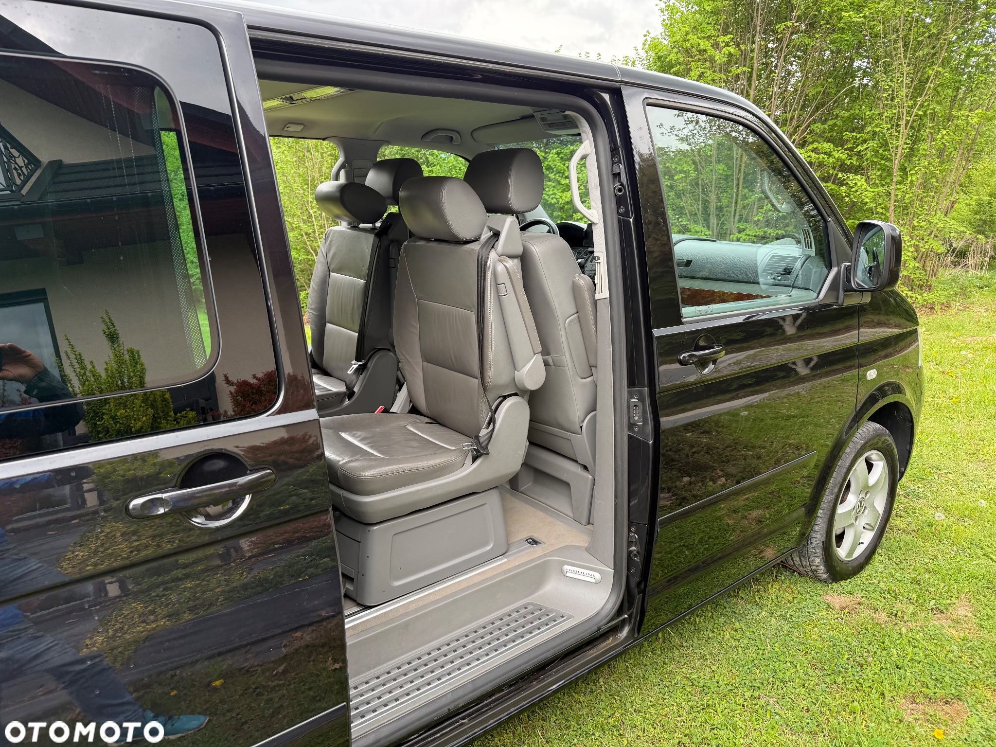 Volkswagen Multivan - 12
