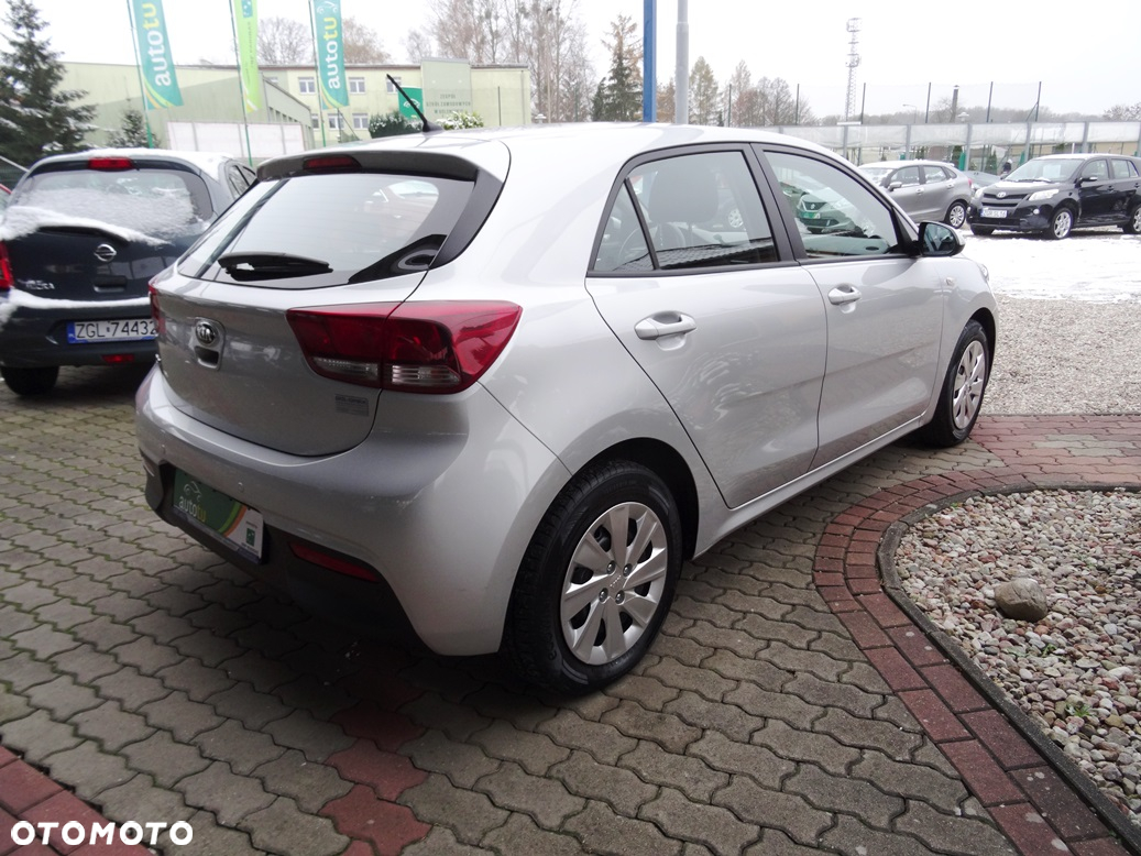 Kia Rio 1.2 Business Line - 5