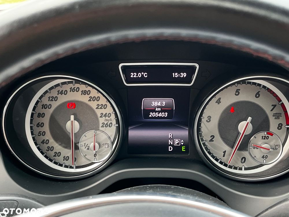 Mercedes-Benz CLA 250 4-Matic AMG Line - 21