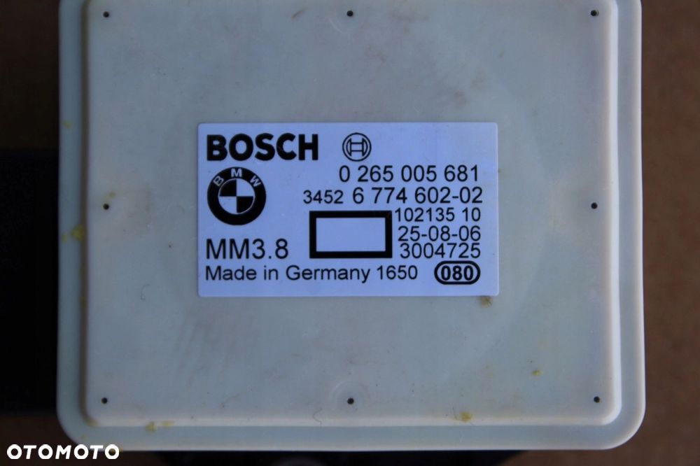 Czujnik szybkości obrotów ESP BMW e60 e61 6774602 - 2