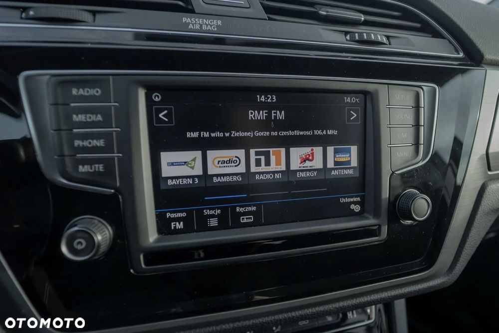 Volkswagen Touran 1.6 TDI SCR (BlueMotion Technology) Comfortline - 20