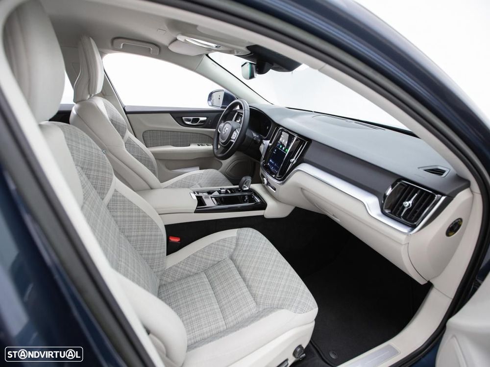 Volvo V60 2.0 T6 AWD TE Core - 10