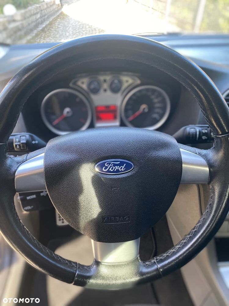 Ford Focus - 31