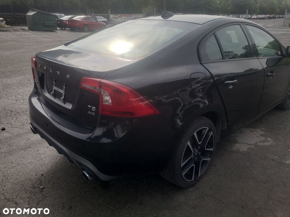 Volvo S60 - 12