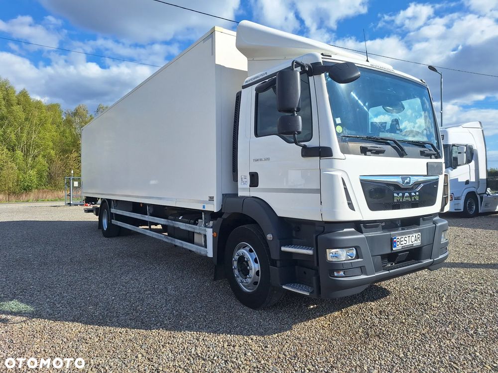 MAN TGM 18.320 KONTENER / BOX 24 Palety, Euro 6, winda - 2