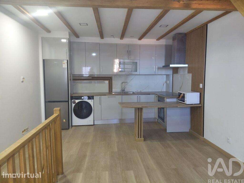 Casa / Villa T3 em Cantar-Galo e Vila do Carvalho de 105 m2