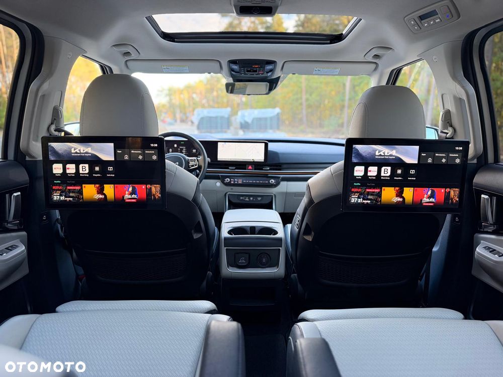 Kia Carnival - 29