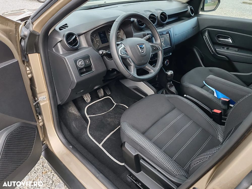 Dacia Duster 1.6 SCe Comfort - 21
