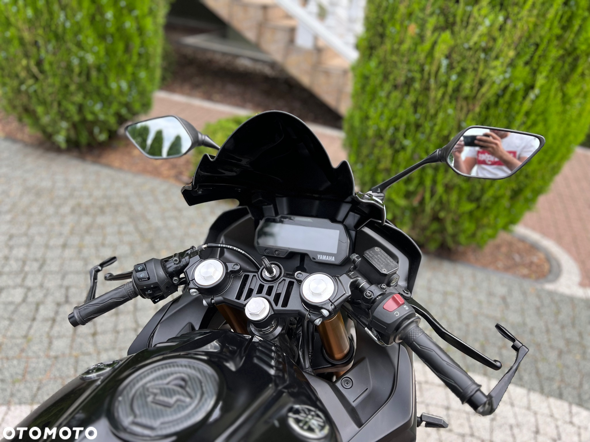 Yamaha YZF - 17