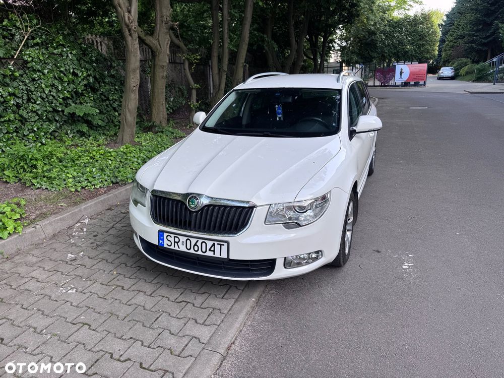 Skoda Superb 2.0 TDI Active DSG - 2