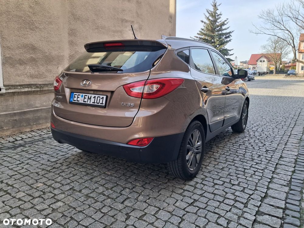 Hyundai ix35 1.6 2WD Fifa World Cup Edition - 3