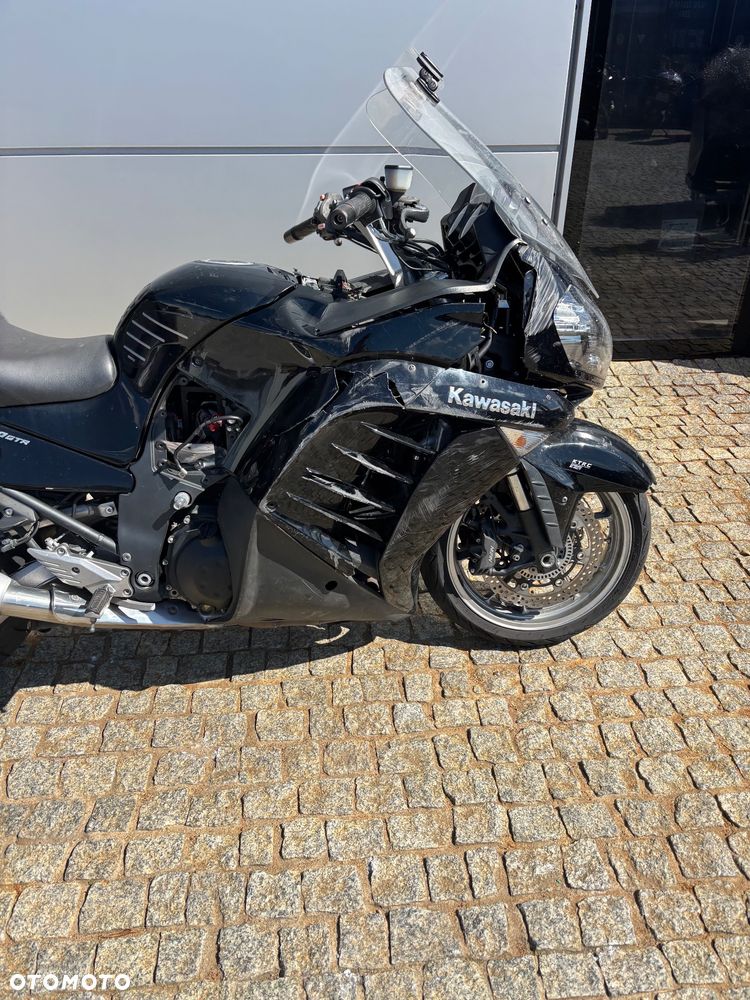Kawasaki GTR - 2