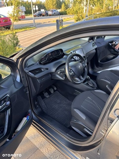Peugeot 208 1.6 e-HDi Active STT - 9