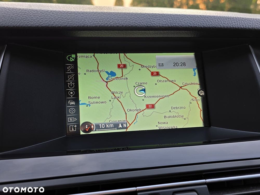 BMW Seria 5 520d xDrive - 32
