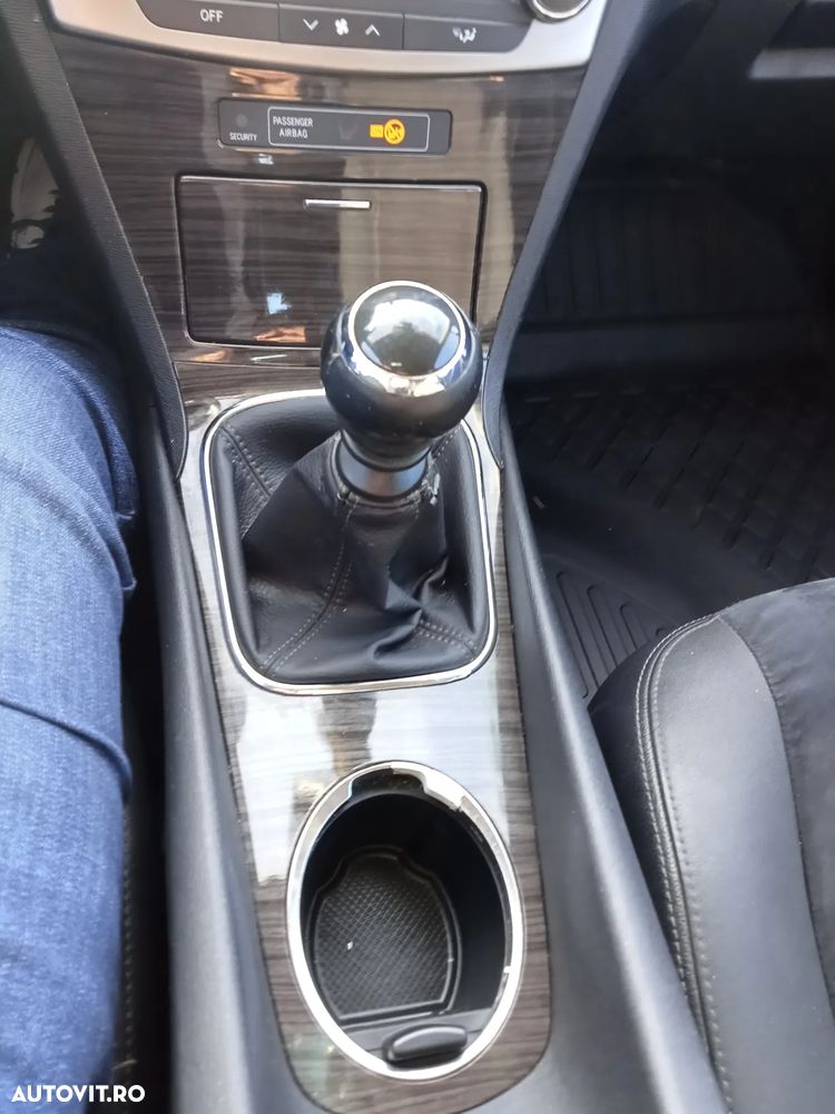 Toyota Avensis 2.0 D-4D Elegance - 36