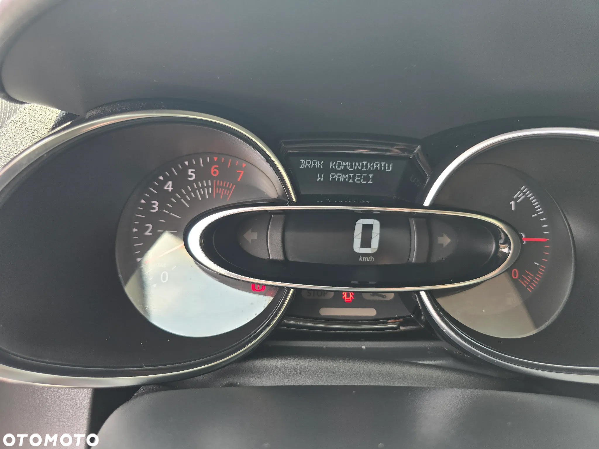 Renault Clio 1.2 16V Limited - 11