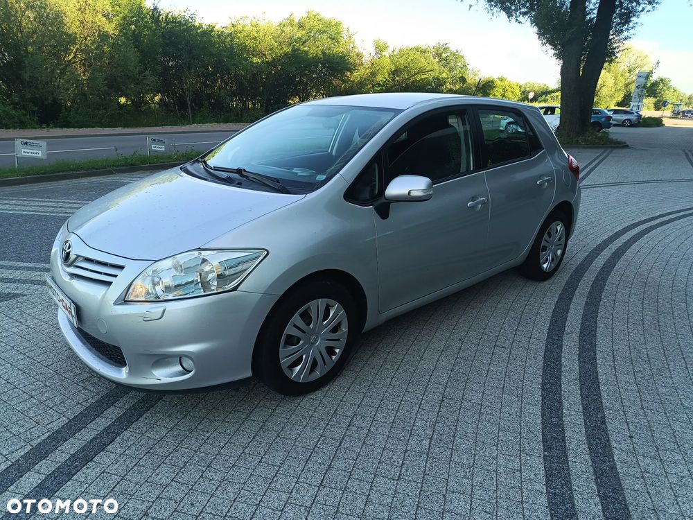 Toyota Auris 1.6 Luna - 12