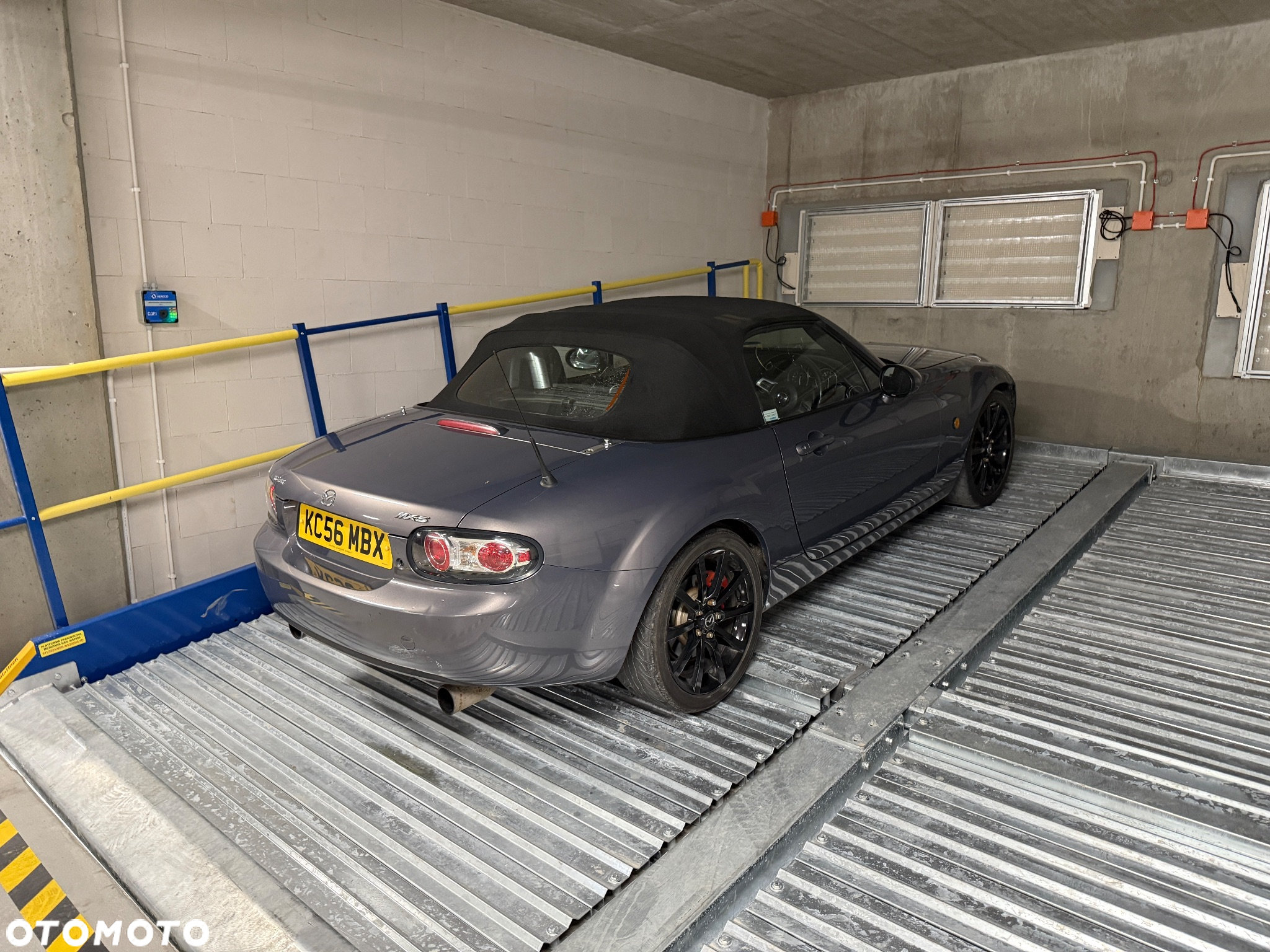 Mazda MX-5 2.0 Emotion - 26