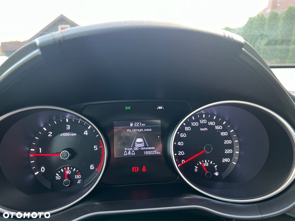 Kia Ceed 1.6 CRDi SCR M - 25