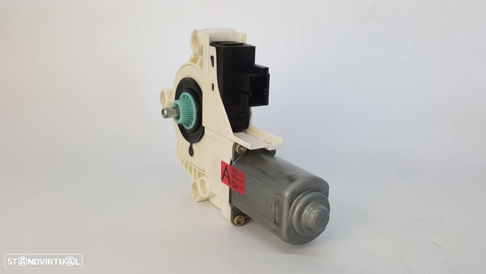 MOTOR ELEVADOR FRENTE DIREITO AUDI A6 BERLINA (4F2) 2.0 TDI - 1