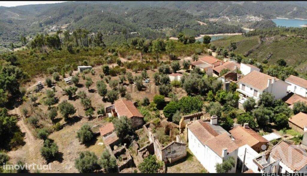 Terreno em Vila de Rei de 320,00 m2 - Grande imagem: 2/4