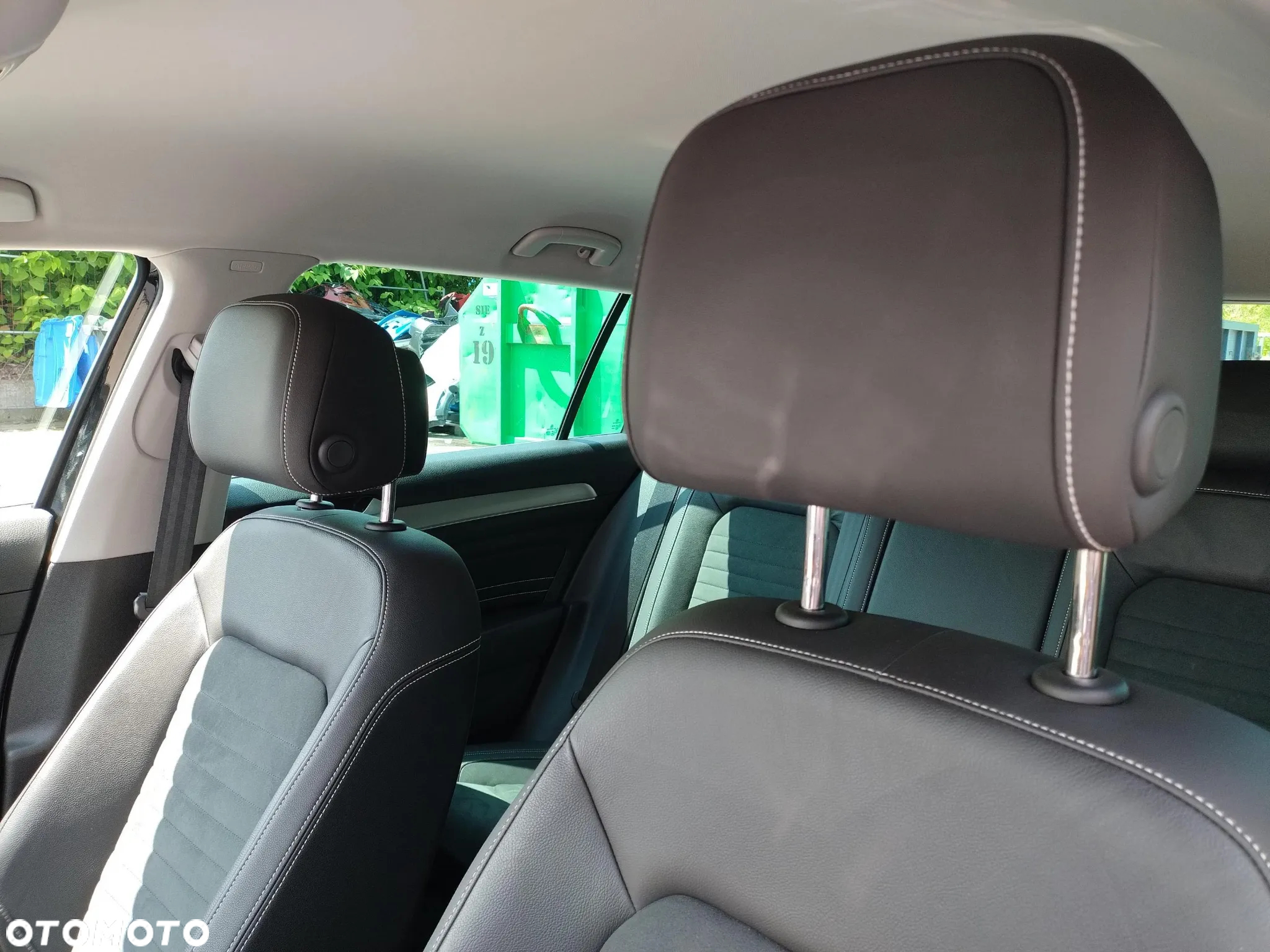 Volkswagen Passat 2.0 TSI Elegance DSG - 12