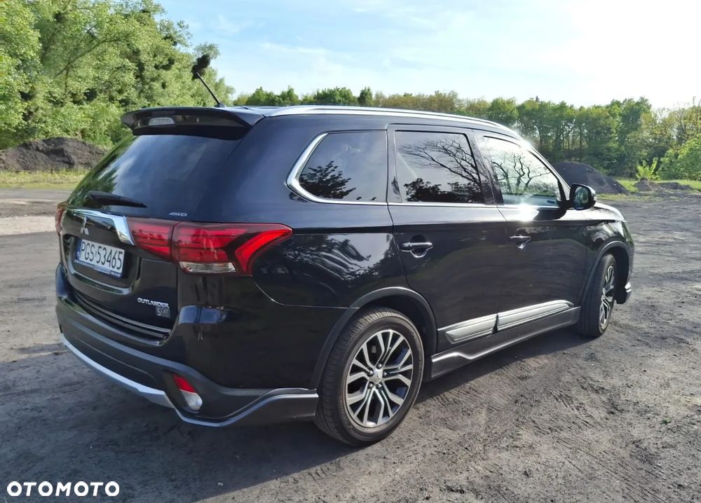 Mitsubishi Outlander 2.0 Intense + 4WD CVT - 8
