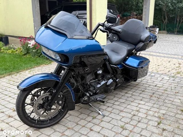 Harley-Davidson Touring Road Glide - 2