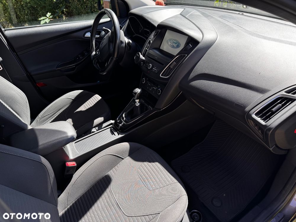 Ford Focus 1.5 EcoBoost SYNC Edition ASS - 11