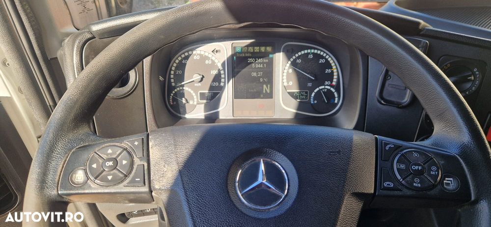 Mercedes-Benz ATEGO - 8