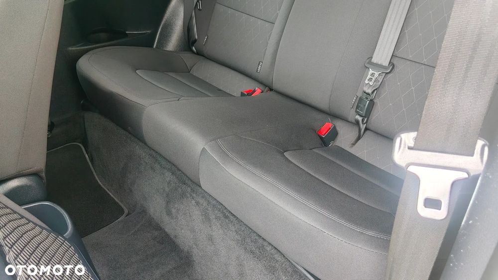 Kia Rio 1.4 Dream Team Edition - 20