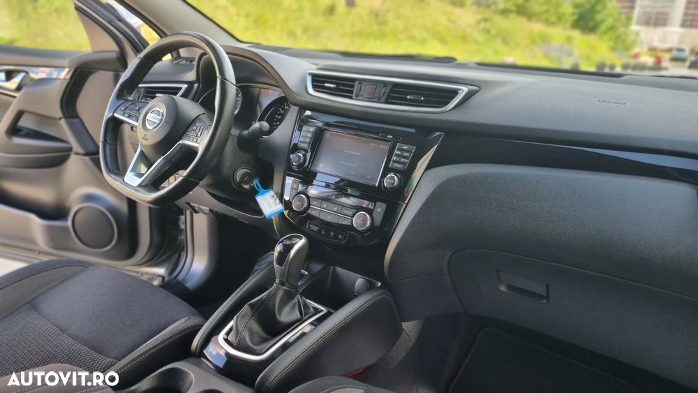 Nissan Qashqai 1.2 DIG-T Xtronic TEKNA+ - 10