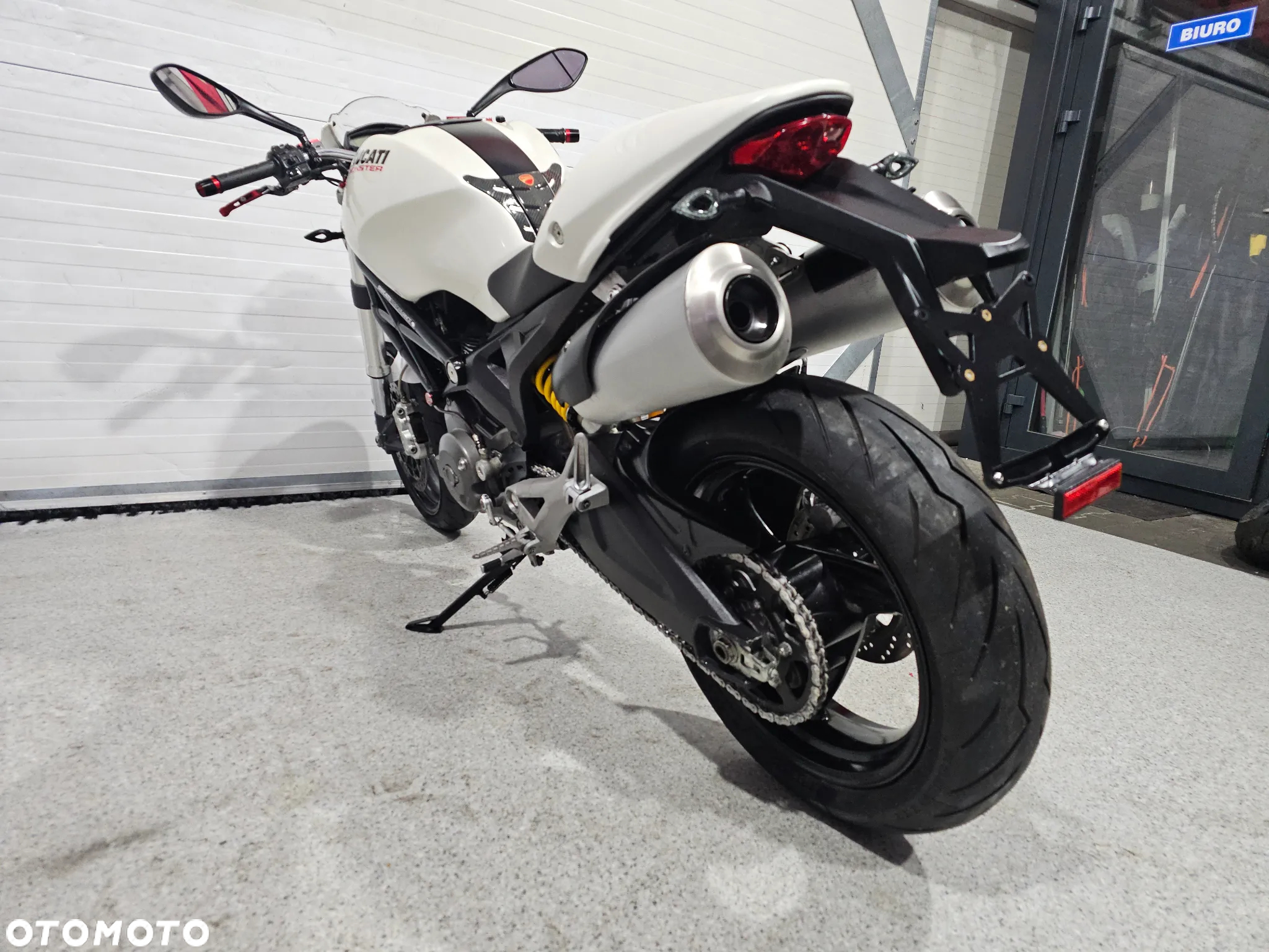 Ducati Monster - 24