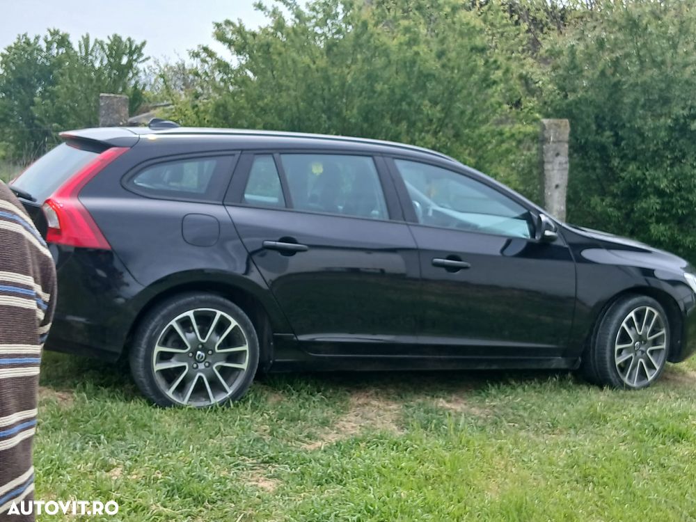 Volvo V60 D2 Start-Stop Basic - 1