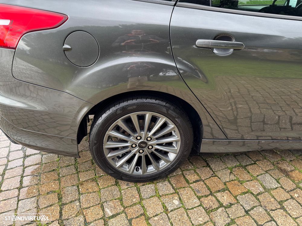 Ford Focus SW 1.5 TDCi EcoBlue ST-Line - 24