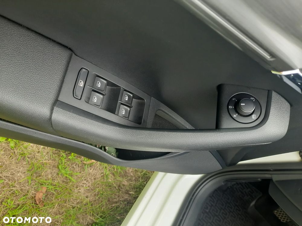 Skoda Octavia 1.5 TSI ACT Style DSG - 23